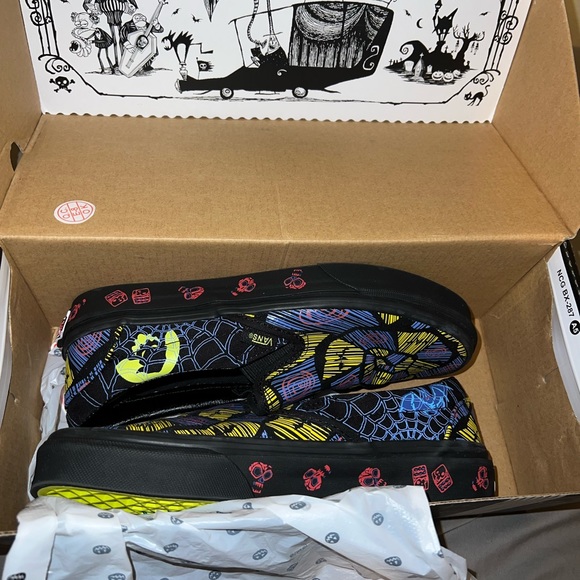 Nightmare Before Christmas Vans - Picture 5 of 11